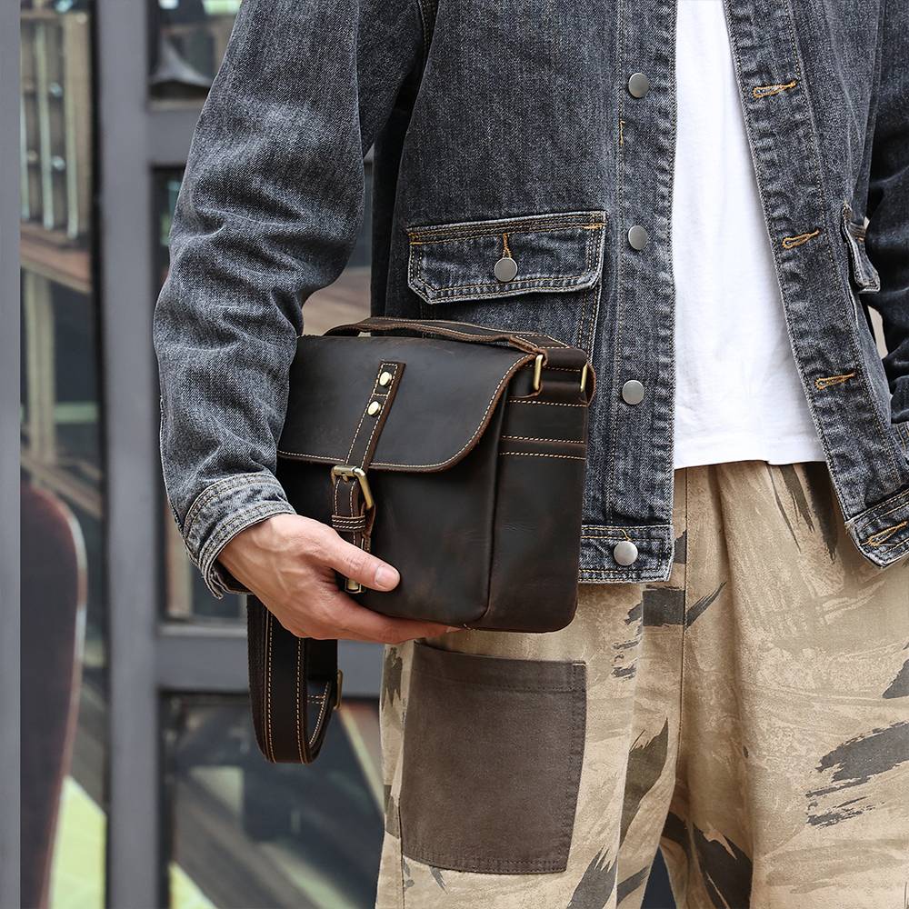 Women's leather messenger bag